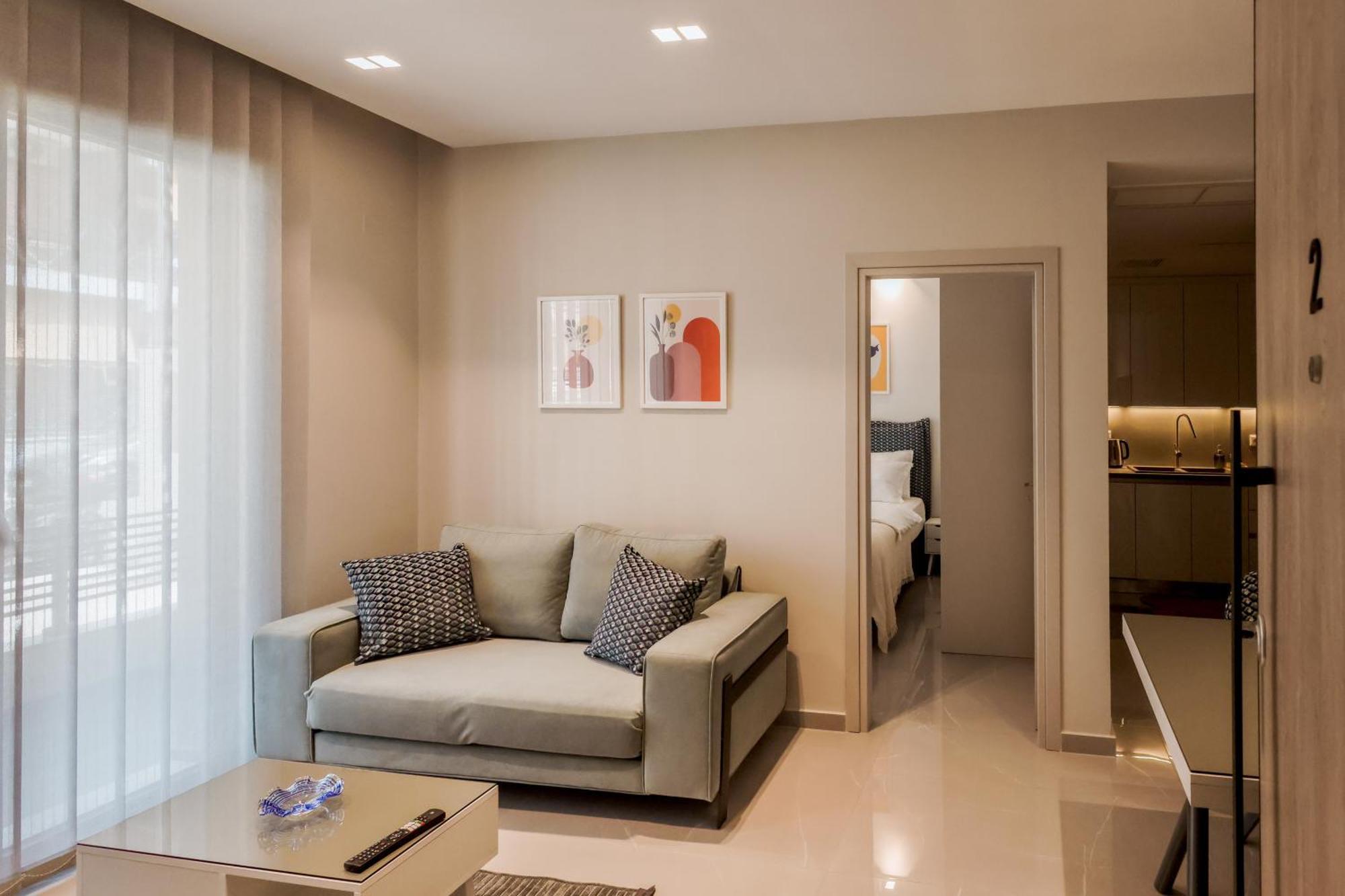 Urban Apartment *